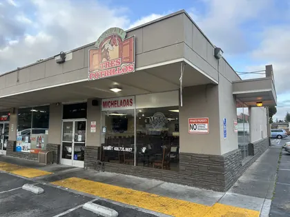 Tres Potrillos Taqueria, business photo 2